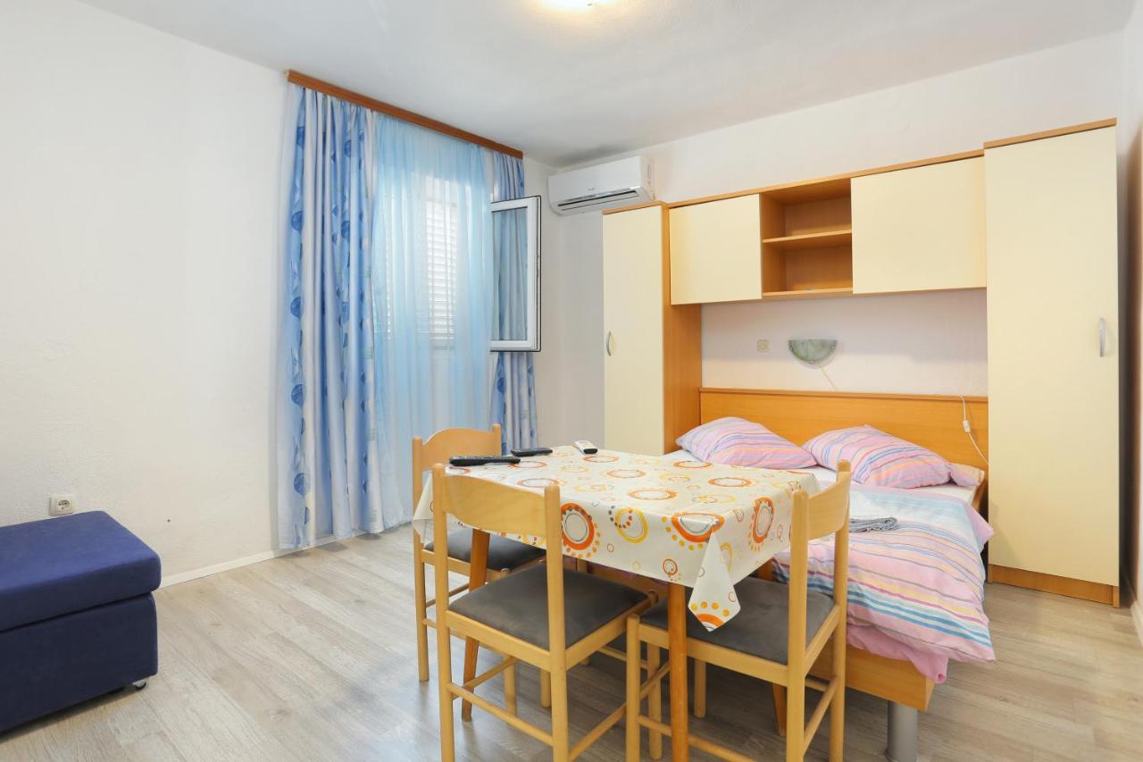 Apartments With A Parking Space Tucepi, Makarska - 6695 Extérieur photo