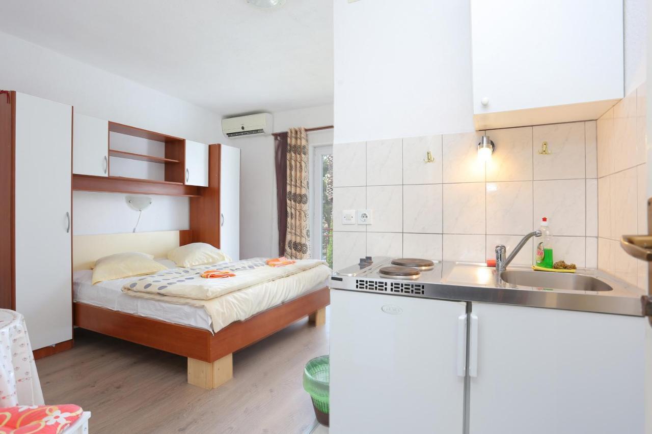 Apartments With A Parking Space Tucepi, Makarska - 6695 Extérieur photo